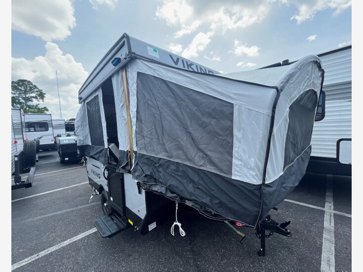 Thumbnail Photo undefined for New 2022 Coachmen Viking